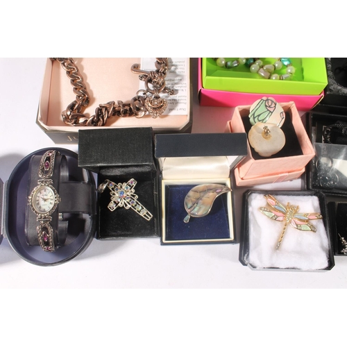 593B - Boxed costume jewellery brooches, pendants, earrings etc. (qty)