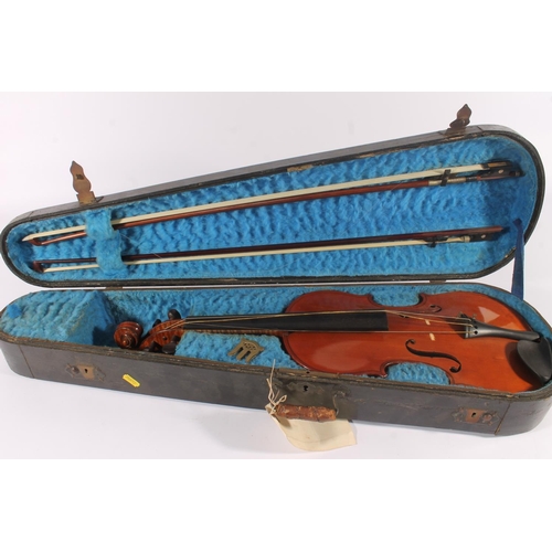 289 - French early 20th century violin, with two piece back and ebonized fretboards, interior label marked... 