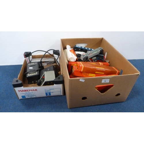 16 - Carton containing Hornby OO gauge coaches, boxed and loose examples, to include R.422 Full Third coa... 