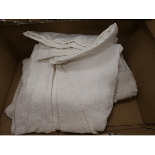 162 - Carton containing assorted napery and linen, also two picture lights.