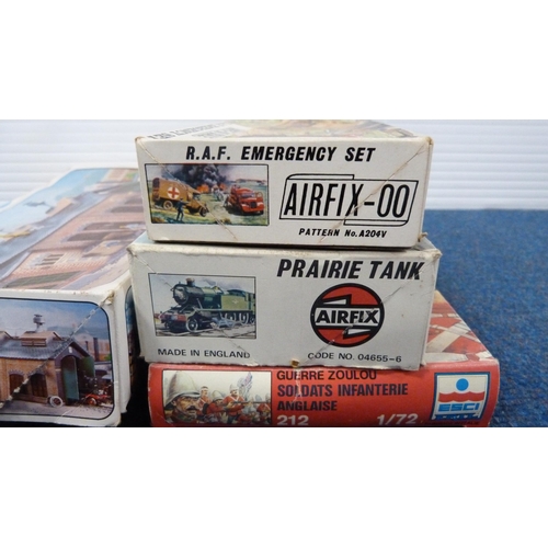 17 - Carton containing Airfix and other models to include locomotives, vehicles, platform building access... 