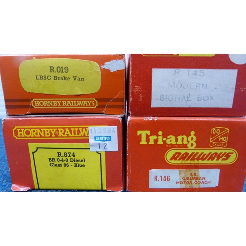 38 - Carton containing a large collection of Hornby and Tri-ang OO gauge coaches, mainly boxed, to includ... 