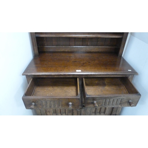 385 - Oak dresser.