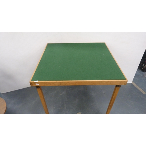 400 - Folding card table.