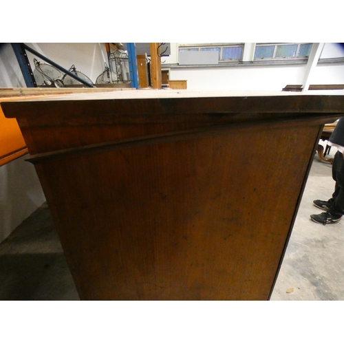 456 - Victorian mahogany chest of three short and three long drawers, on spindle feet.