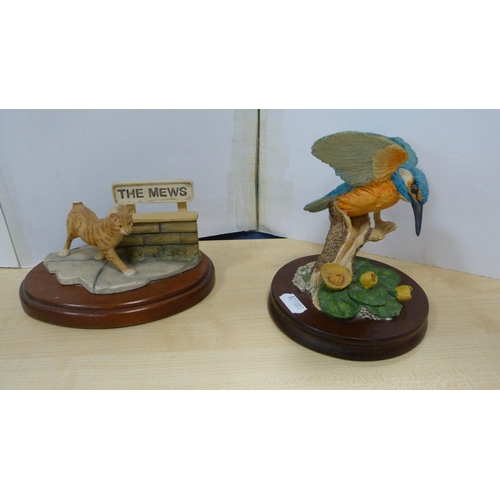 54 - Group of animal figures to include Russell Willis Collection examples, mouse, kingfisher etc., a mod... 