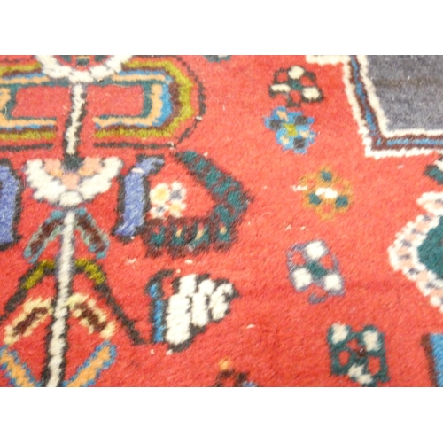 391 - Handmade Iranian red and cream rug L151cm x W105cm.