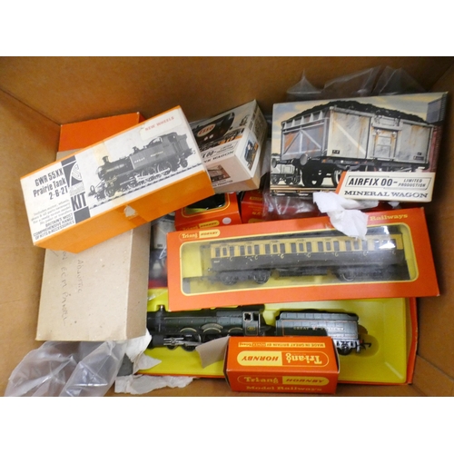 79 - Collection of Hornby OO gauge rolling stock and accessories to include Tri-ang Hornby R.328 Pullman ... 