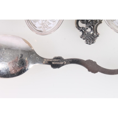 548 - Set of six Norwegian white metal coffee spoons marked TH. Marthinsen Sterling Norway 356, 61g.