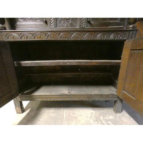 556 - William & Mary-style antique oak court cupboard, c. late 17th/early 18th century, with three car... 