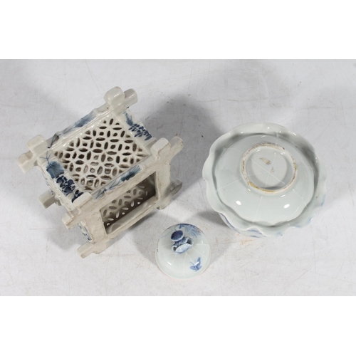 166 - Two Japanese style blue and white porcelain inkwells. (2)