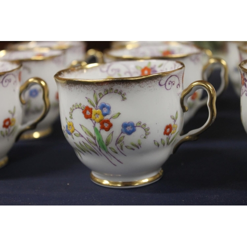 17 - Royal Albert teaset decorated with polychrome flowers.