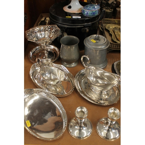 188 - Silver plated ware to include pierced pedestal bowl, pair of pierced oval dishes, candlesticks etc. ... 