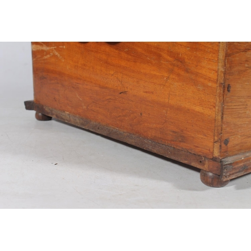 190 - Mahogany hinge top box, 49cm wide.