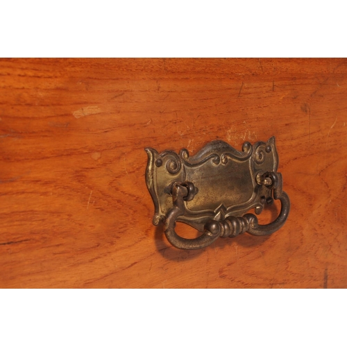 190 - Mahogany hinge top box, 49cm wide.