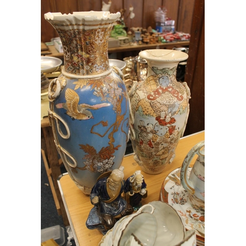 204 - Oriental ceramics to include Moriageware Satsuma vases, mud men figures, Japanese part tea set, Kuta... 