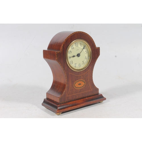 57 - Edwardian mahogany mantel clock, H18cm.