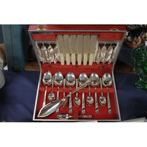 68 - Viners Silver Rose flatware.