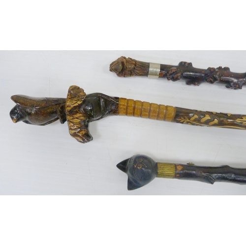 403 - Victorian gnarled walking stick with surmount grip in the form of a frog, white metal collar initial... 