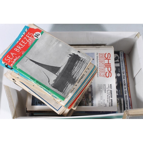 90 - Collection of nautical themed magazines and small books.