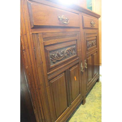 595 - Early 20thC sideboard.