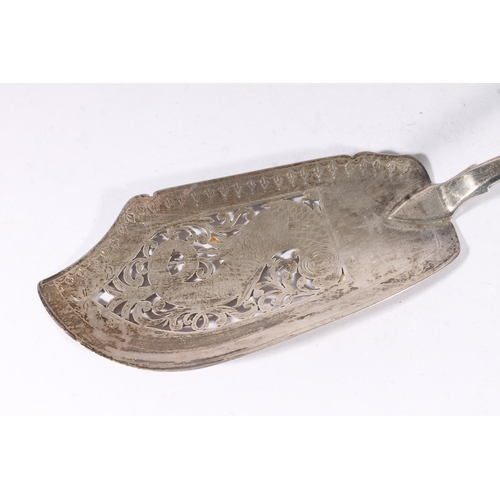 22 - William IV silver fish slice, the blade with pierced fish and scroll design within a chase engraved ... 