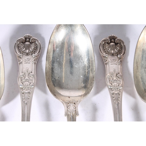 32 - Four Victorian silver Queens pattern tablespoons, TW London 1854, together with two matched William ... 