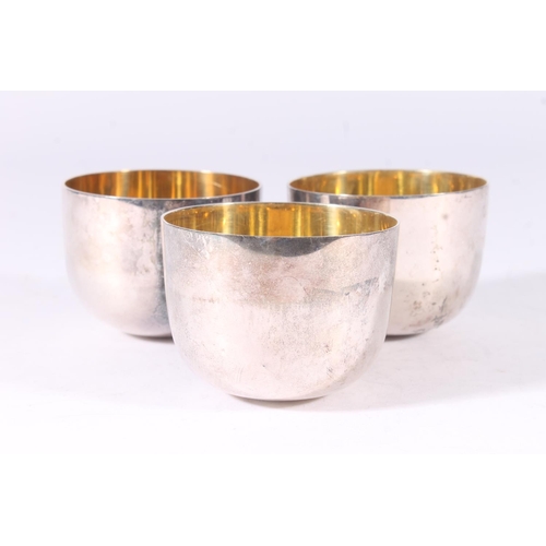 38 - Set of three Guernsey silver bowls with gilt interiors, Bruce Russell 2000 & 2001, gross 344g, m... 