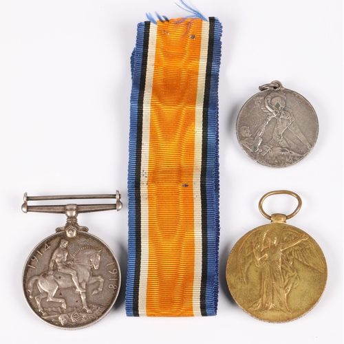 76 - Medals of 255116 Gunner T Carson of the Royal Artillery comprising WWI war medal and victory medal [... 