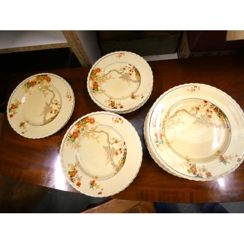 290 - Myott 'Jule' dinner service with three tureens.