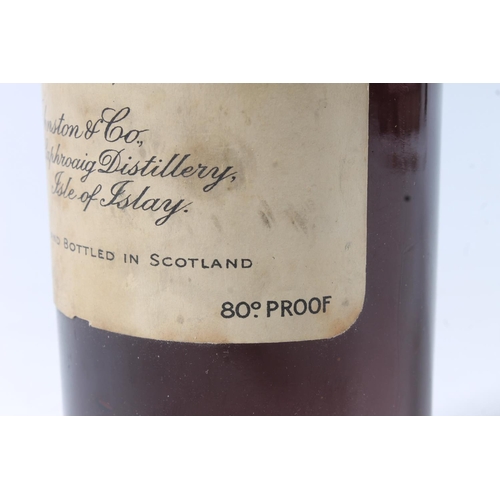 1427 - LAPHROAIG Non-Peaty old liqueur Scotch whisky, 26.5 fluid ounces, 80° proof, old style D Johnston &a... 