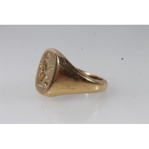 139 - Gents 18ct gold signet ring, the seal with the crest of a Lion rampant with orb, size L, 11.2g.