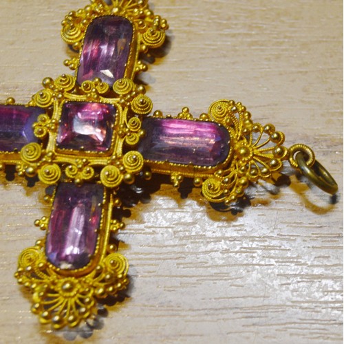 183 - Regency-style cannetille foil pink topaz pendant in the form of a Latin cross, set with foil-backed ... 