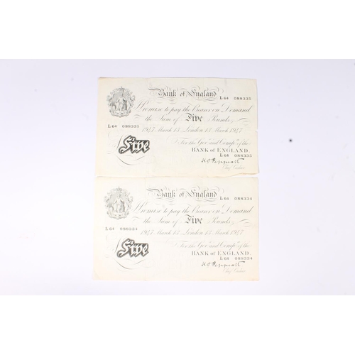 1580 - BANK OF ENGLAND, consecutive pair of £5 five pound banknotes, 13th March 1947, L64 088334 and 088335... 