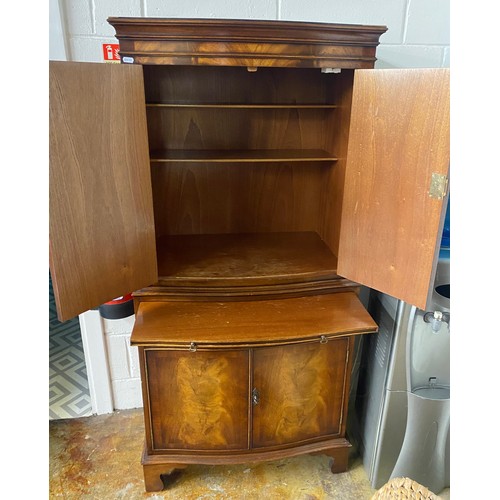 586 - Mahogany cocktail cabinet, h 154cm, w 71cm, d 43cm