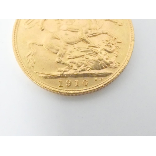 220 - United Kingdom. Edward VII 1910 22ct gold full sovereign.