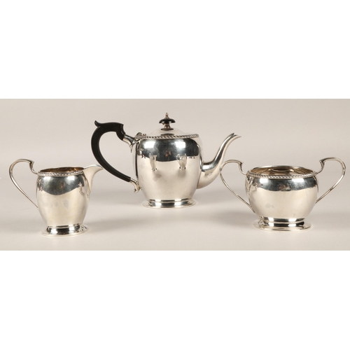 179 - Three piece silver tea set, Sheffield 1931, approx. 1007g gross weight