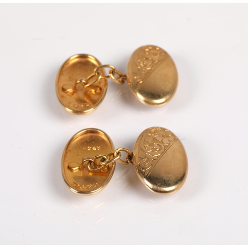 103 - 9ct gold pair of cufflinks, 3.3g