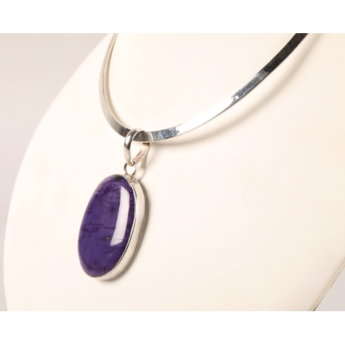 93 - Large silver pendant set with pink agate and mother of pearl, a silver mounted cabochon purple hards... 