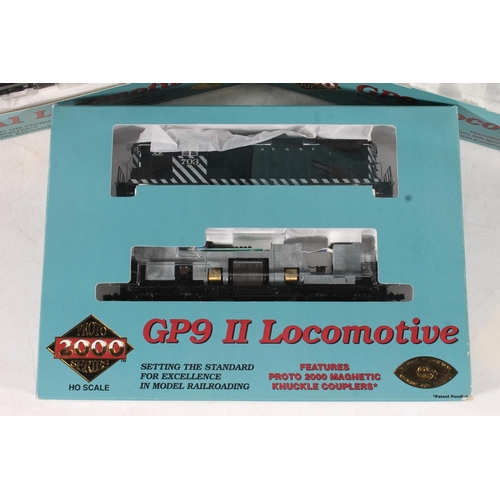 1012 - HO gauge model railway, five Proto 2000 Series locomotives to include FA1 Lehigh Valley 548 maroon, ... 