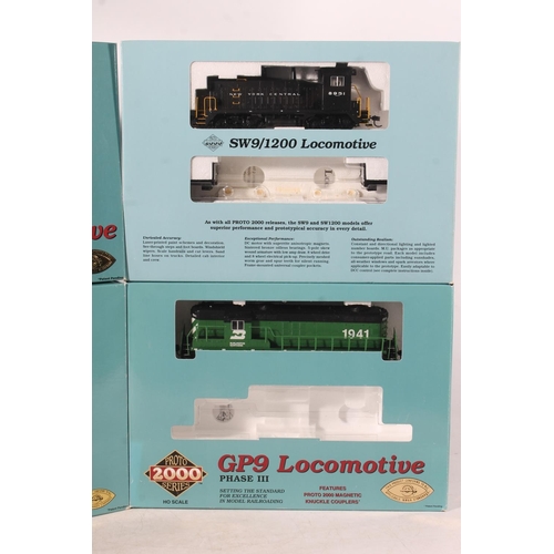 1012 - HO gauge model railway, five Proto 2000 Series locomotives to include FA1 Lehigh Valley 548 maroon, ... 