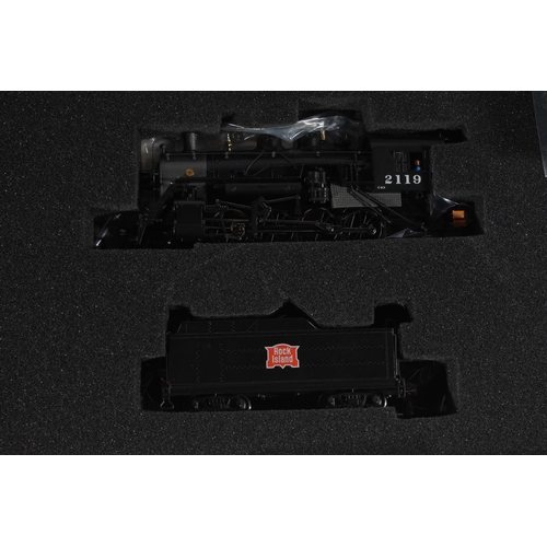 1022 - HO gauge model railways, Spectrum by Bachmann, The Master Railroader Series locomotives to include 8... 