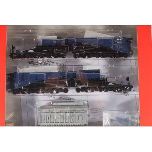 1028 - HO gauge model railways, Spectrum by Bachmann, three 80501 380-ton Schnabel Transformer car (North A... 