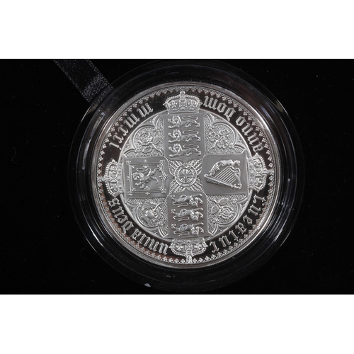 1694 - The Royal Mint UNITED KINGDOM Queen Elizabeth II (1952-2022) 'Gothic Crown Quartered Arms' 10oz silv... 