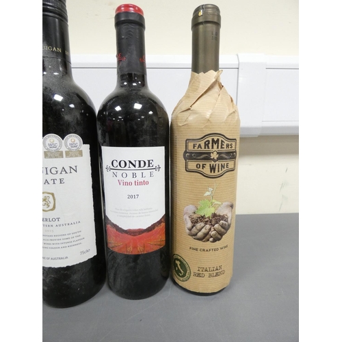 30 - Nine bottles of assorted red wine, to include Gallo Family Merlot 2019 75cl, Cepa Lebrel 2019 75cl e... 