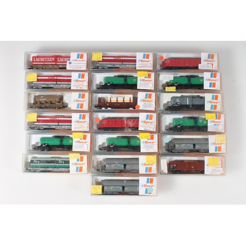 1288 - N gauge model railways, Roco of Austria, freight and other rolling stock to include 25258 x2, 25271,... 