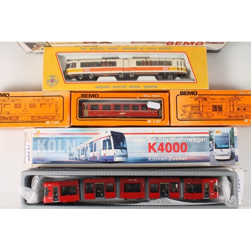 1379 - HOe Scale model railways, Bemo of Germany, 7266110 Berninabahn Startset, overhead electric locomotiv... 