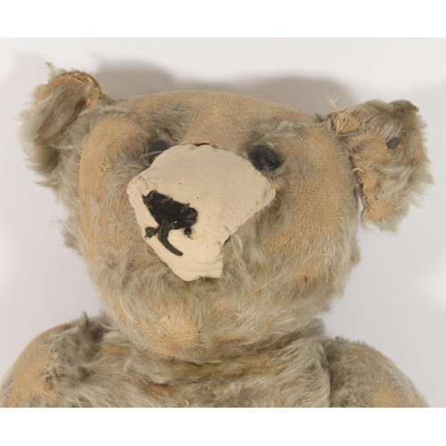 1250 - Steiff, a vintage straw filled mohair teddy bear with articulated arms and legs and hunched back, me... 