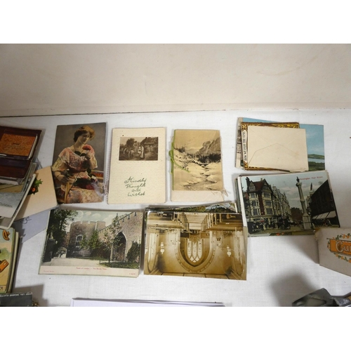 1 - Small box of vintage postcards, views of London etc.