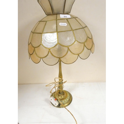 24 - Vintage brass table lamp.